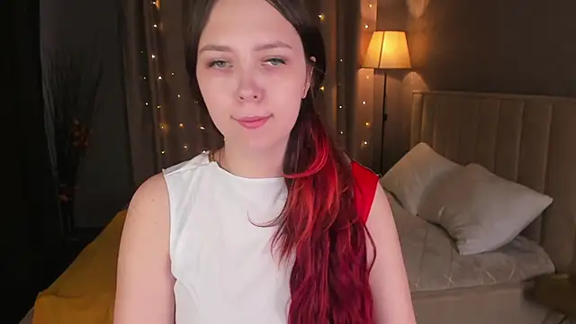 Monica  Queen online show from November 14, 5:33 am