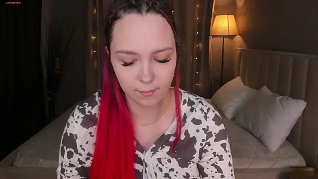 Monica  Queen online show from February 1, 5:27 am