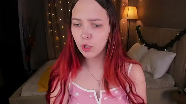 Monica  Queen online show from December 1, 5:30 am