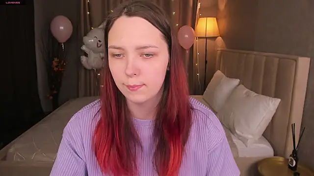 Monica  Queen online show from March 27, 8:37 am