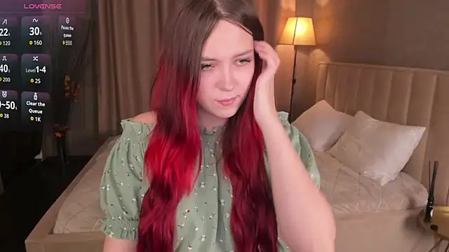 Snapshot of Monica__Queen chatting on October 20, 5:31 am Monica Queen online show from October 20, 5:31 am