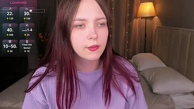 Monica  Queen online show from May 4, 5:33 am