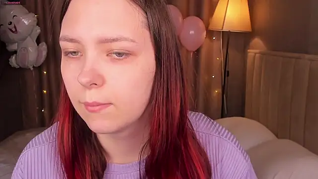 Monica  Queen online show from April 7, 5:20 am