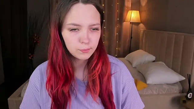 Monica  Queen online show from November 25, 5:30 am