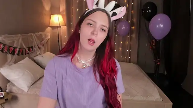 Monica  Queen online show from October 29, 5:39 am