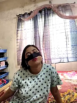 Snapshot of Love_Queen11 chatting on October 26, 8:48 am Love Queen11 online show from October 26, 8:48 am