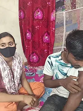 Snapshot of Love_Queen11 chatting on November 9, 4:22 pm Love Queen11 online show from November 9, 4:22 pm