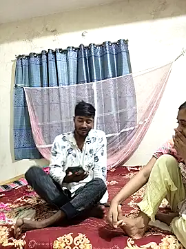 Snapshot of Love_Queen11 chatting on October 17, 5:48 pm Love Queen11 online show from October 17, 5:48 pm