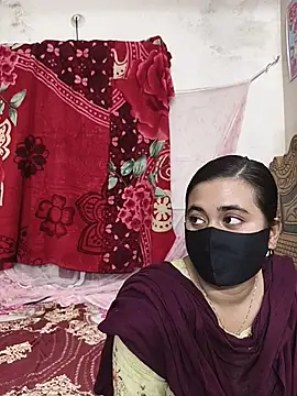 Love Queen11 online show from February 23, 3:23 pm