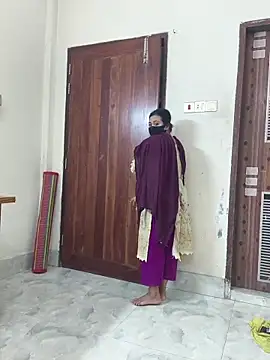 Love Queen11 online show from April 19, 9:21 am