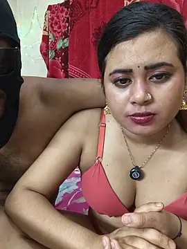 Snapshot of Love_Queen11 chatting on May 15, 8:51 pm Love Queen11 online show from May 15, 8:51 pm