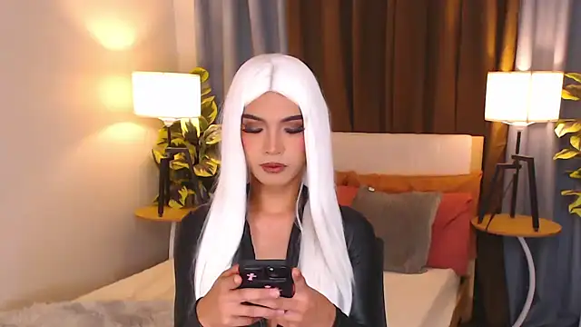 AmarraSins online show from September 29, 8:25 pm