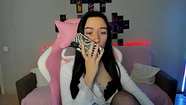 Arina Meow19 online show from November 29, 5:51 am