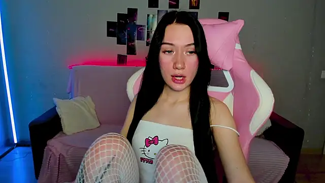 Arina Meow19 online show from December 3, 5:19 am