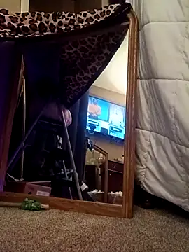 Snapshot of FreaxxxyAngel chatting on October 28, 7:51 am FreaxxxyAngel online show from October 28, 7:51 am