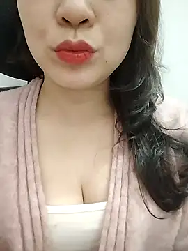 Girl Shy2000 online show from January 18, 2:09 pm