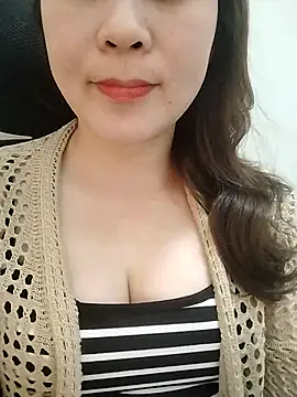 Girl Shy2000 online show from March 30, 4:25 am