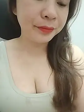 Girl Shy2000 online show from May 10, 9:27 pm