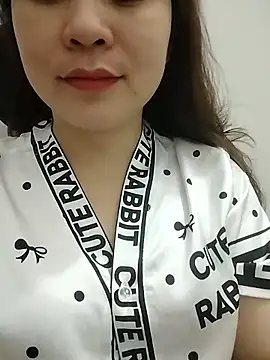 Girl Shy2000 online show from April 5, 2:13 pm