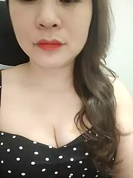 Girl Shy2000 online show from April 23, 3:13 pm