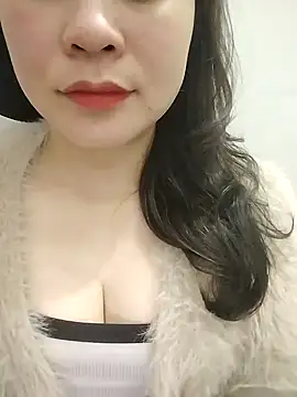 Girl Shy2000 online show from February 2, 1:21 pm