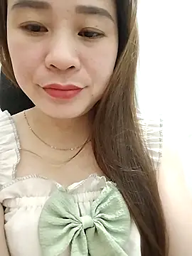 Snapshot of Girl_Shy2000 chatting on October 10, 12:17 pm Girl Shy2000 online show from October 10, 12:17 pm