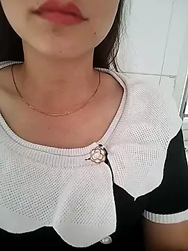 Girl Shy2000 online show from November 17, 3:54 am