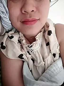 Girl Shy2000 online show from November 14, 5:00 am