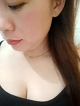 Snapshot of Girl_Shy2000 chatting on October 12, 4:25 am Girl Shy2000 online show from October 12, 4:25 am