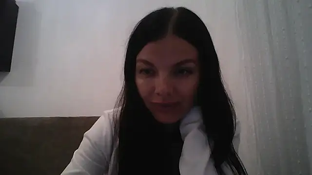 Snapshot of Lorivell chatting on November 6, 6:45 pm Lorivell online show from November 6, 6:45 pm