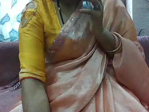 Snapshot of RINA_RANI_0 chatting on October 25, 3:38 am RINA RANI 0 online show from October 25, 3:38 am