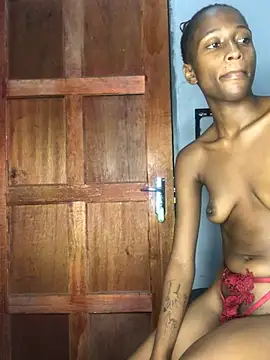 Caramel102004 online show from February 26, 11:27 pm