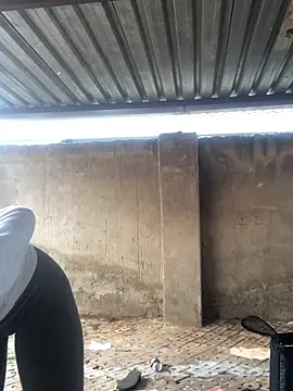 Caramel102004 online show from December 21, 8:49 am