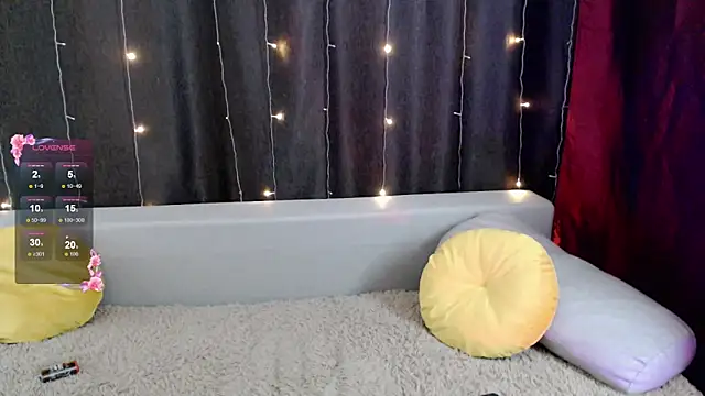 Snapshot of evan_reinhart chatting on November 17, 9:30 pm evan reinhart online show from November 17, 9:30 pm