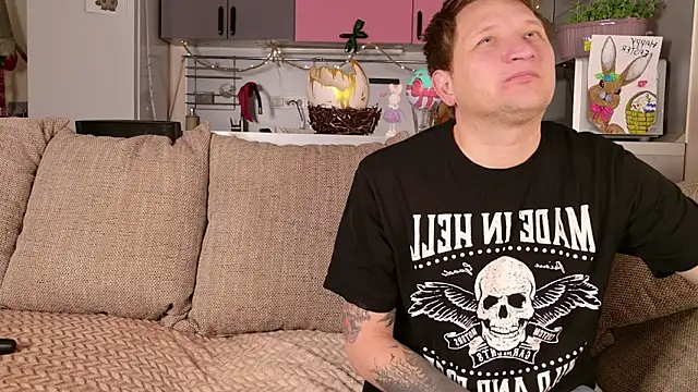 Crystal Neko online show from March 31, 9:50 pm