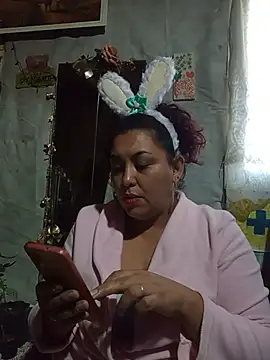Snapshot of Lobizona chatting on May 22, 12:36 pm Lobizona online show from May 22, 12:36 pm