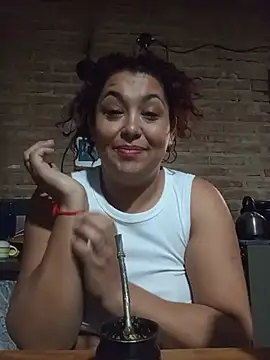 Snapshot of Lobizona chatting on June 13, 12:47 pm Lobizona online show from June 13, 12:47 pm