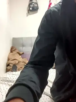 Moisesjrtapia online show from February 13, 1:44 pm