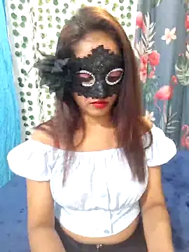 Snapshot of shani_taniya chatting on February 9, 3:32 pm shani taniya online show from February 9, 3:32 pm