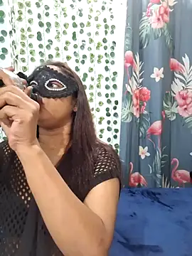 Snapshot of shani_taniya chatting on January 19, 3:27 pm shani taniya online show from January 19, 3:27 pm