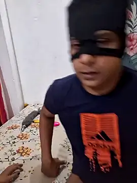 Snapshot of shani_taniya chatting on November 13, 4:44 pm shani taniya online show from November 13, 4:44 pm