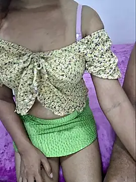 Snapshot of shani_taniya chatting on July 11, 4:51 pm shani taniya online show from July 11, 4:51 pm