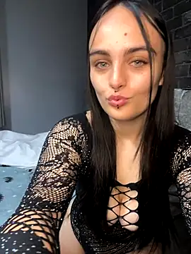 Snapshot of ScarStarX chatting on October 7, 9:43 am ScarStarX online show from October 7, 9:43 am