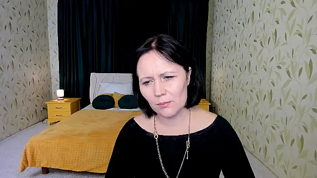 CelestineDream online show from October 26, 9:15 pm