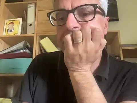 Snapshot of chtentation chatting on March 4, 2:03 pm chtentation online show from March 4, 2:03 pm