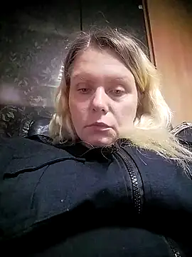 Snapshot of Fiona696 chatting on October 12, 10:11 pm Fiona696 online show from October 12, 10:11 pm