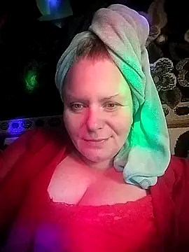 Snapshot of Fiona696 chatting on October 2, 4:54 pm Fiona696 online show from October 2, 4:54 pm