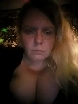 Snapshot of Fiona696 chatting on October 8, 4:29 pm Fiona696 online show from October 8, 4:29 pm