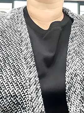 Kimkhaepretty online show from January 7, 3:11 am