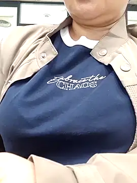 Snapshot of Kimkhaepretty chatting on February 27, 6:13 am Kimkhaepretty online show from February 27, 6:13 am